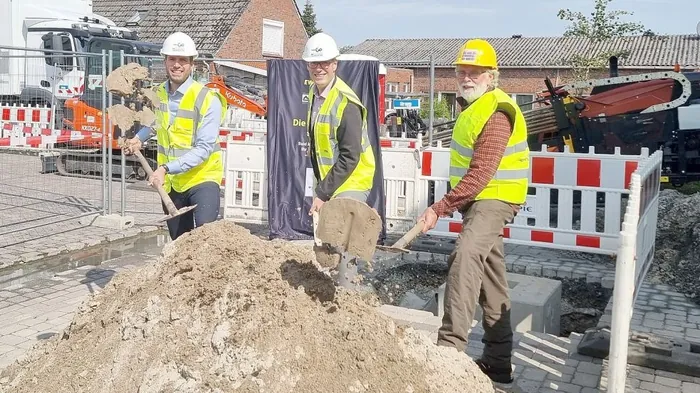 Groundbreaking for the fast-charging park at the Tichelmarkt in Weener